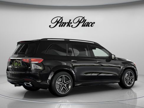 New 2026 Mercedes-Benz GLS 450 4MATIC image 22