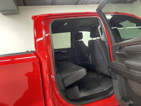 Used 2024 GMC Sierra 1500 Elevation image 19