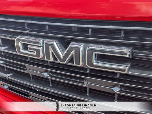 Used 2022 GMC Sierra 1500 Elevation w/ LPO, Elevation Black Package AWD/4WD image 9