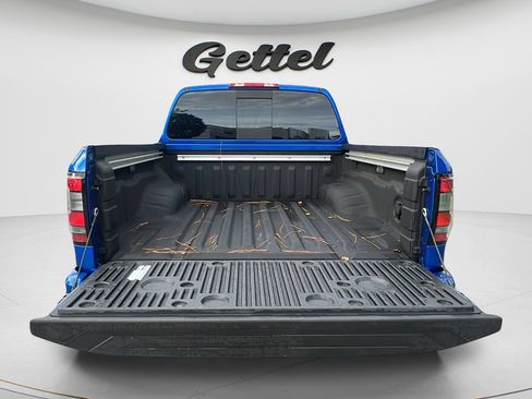 Used 2024 Nissan Frontier SL w/ Technology Package RWD image 9