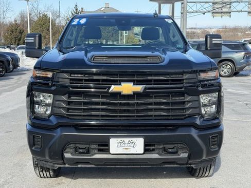 Used 2024 Chevrolet Silverado 2500 W/T image 9