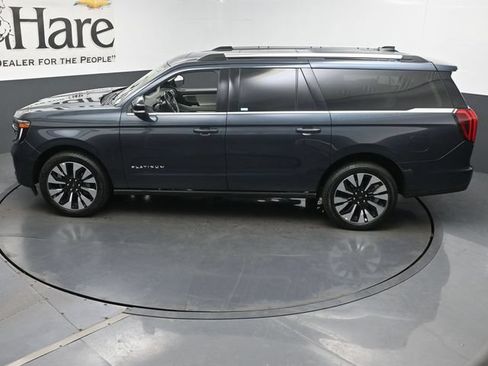 Used 2025 Ford Expedition Max Platinum w/ Driver's Package AWD/4WD image 44