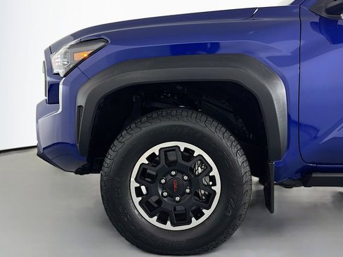 Used 2024 Toyota Tacoma TRD Off-Road image 9