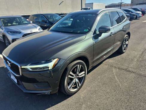 Used 2018 Volvo XC60 T6 Momentum w/ Advanced Package image 1