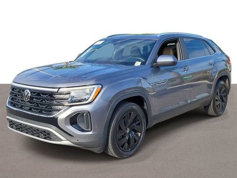 Certified 2024 Volkswagen Atlas Cross Sport SE w/ Panoramic Sunroof Package FWD image 2