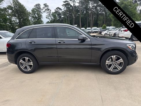 Used 2022 Mercedes-Benz GLC 300 image 3