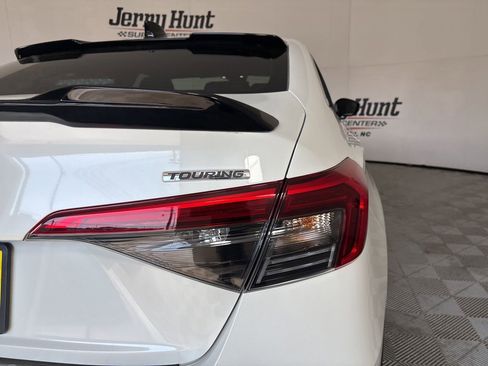 Used 2023 Honda Civic Touring image 33