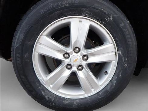 Used 2021 Chevrolet Trax LS w/ Tint and Cruise Package image 7