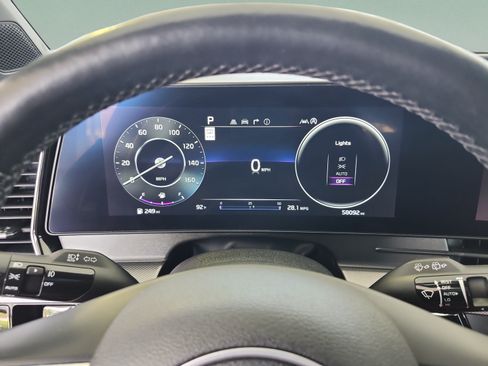 Used 2024 Kia Sportage SX FWD image 11