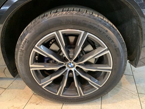 Used 2021 BMW X5 M50i w/ Executive Package AWD/4WD image 11