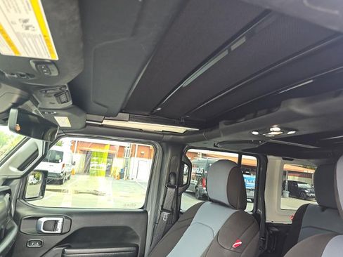 Used 2023 Jeep Wrangler Unlimited Sport w/ Sun And Sound Package AWD/4WD image 22