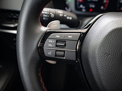 Certified 2025 Acura ADX A-Spec image 26