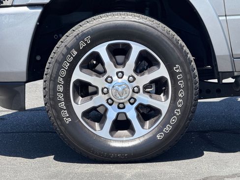 Used 2024 RAM 2500 Limited AWD/4WD image 36
