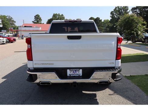 Used 2022 Chevrolet Silverado 1500 LTZ w/ LTZ Premium Package AWD/4WD image 4