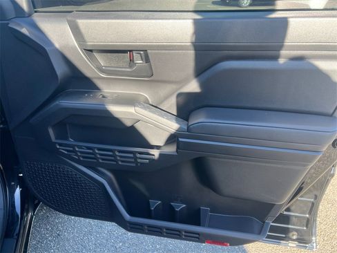 Used 2025 Toyota Tacoma SR image 17