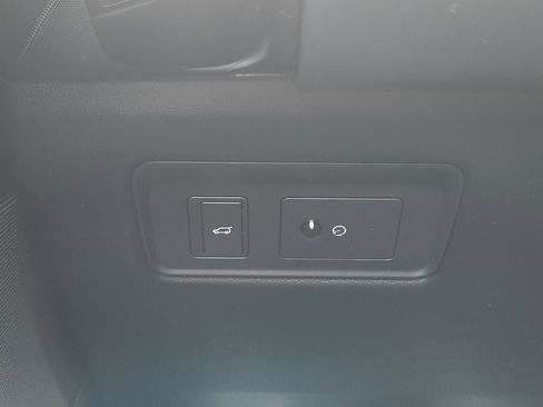 Used 2018 Land Rover Range Rover Sport Supercharged image 21