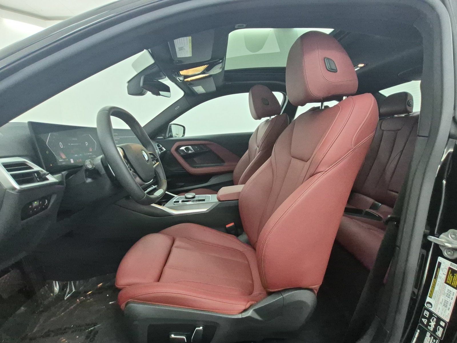 Used 2025 BMW 230i xDrive Coupe w/ Premium Package AWD/4WD image 5