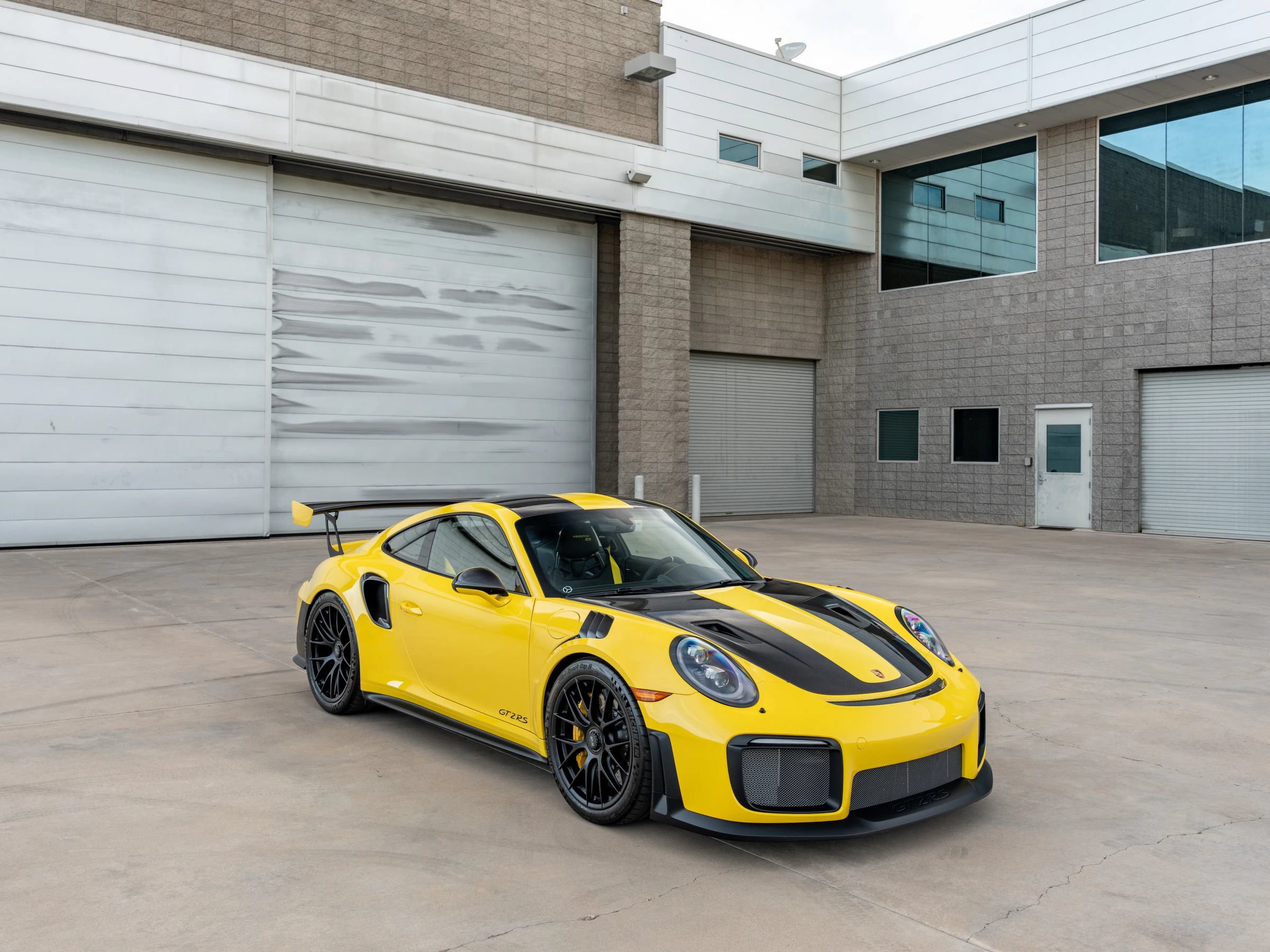 Used 2018 Porsche 911 GT2 RS RWD image 20