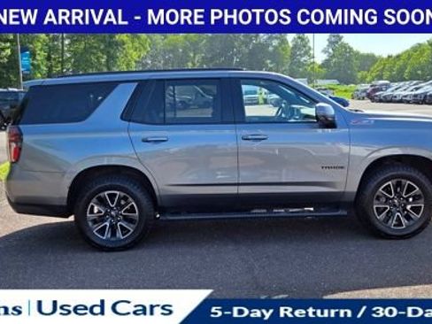 Used 2021 Chevrolet Tahoe Z71 w/ Z71 Off-Road Package AWD/4WD image 13