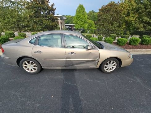 Used 2006 Buick LaCrosse CXS FWD image 10