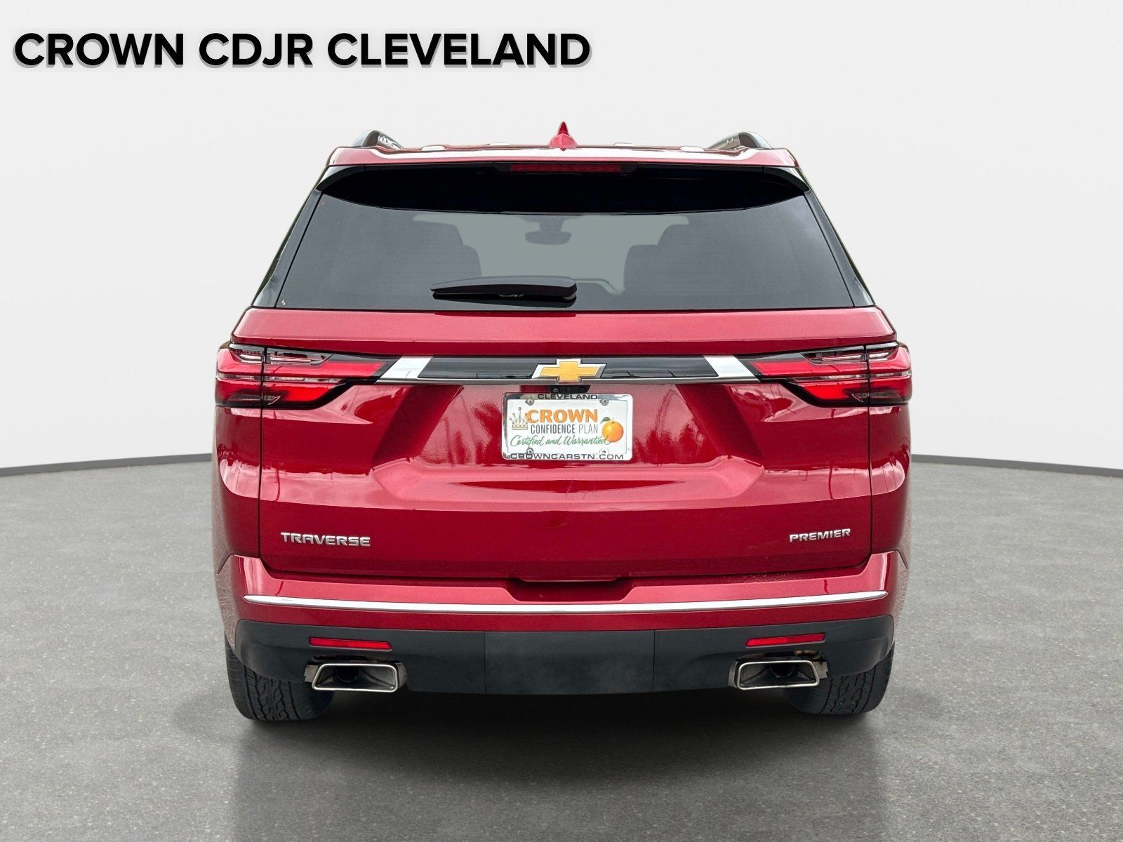 Used 2023 Chevrolet Traverse Premier FWD image 6