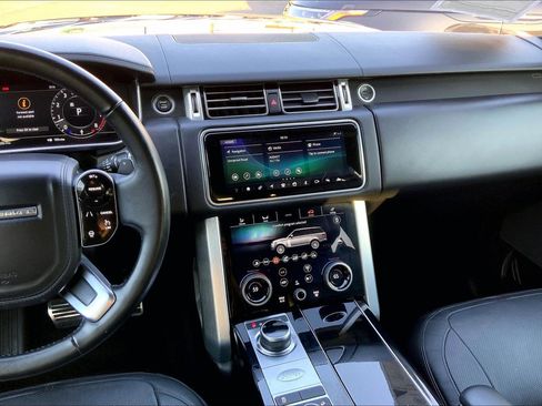 Used 2022 Land Rover Range Rover Westminster Edition image 6