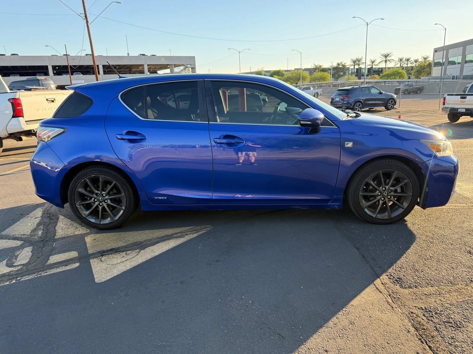 Used 2013 Lexus CT 200h w/ F Sport Pkg w/Nuluxe Trim FWD image 4