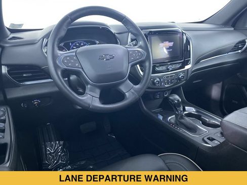 Certified 2022 Chevrolet Traverse Premier w/ Redline Edition AWD/4WD image 2