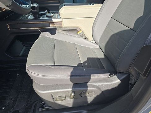 New 2025 GMC Hummer EV 3X image 42