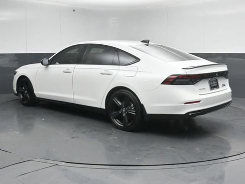 Used 2025 Honda Accord Sport image 5