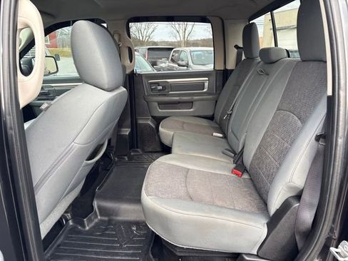 Used 2016 RAM 1500 Classic SLT w/ SLT Plus D←cor Group image 6