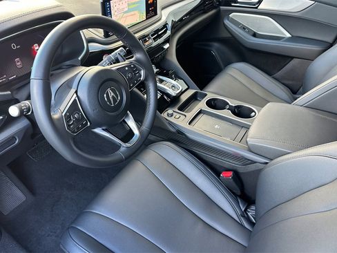 Certified 2025 Acura MDX FWD image 11