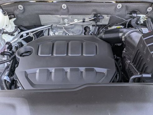 Certified 2025 Volkswagen Atlas SE image 22