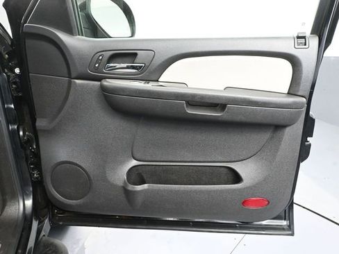 Used 2008 Chevrolet Suburban LT w/ LT Preferred Equipment Group image 44