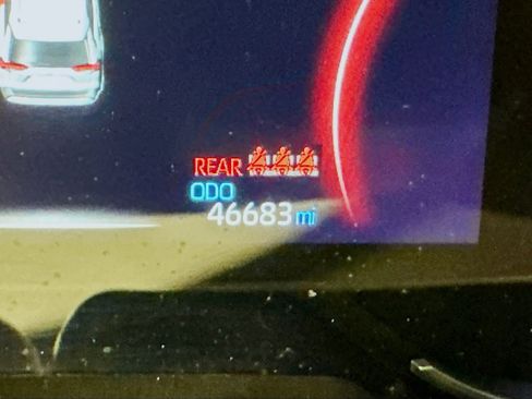 Used 2024 Toyota RAV4 LE image 19