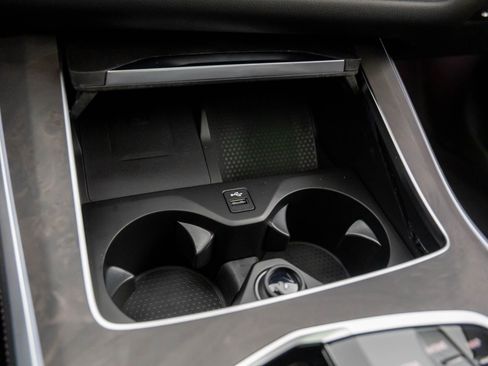 New 2026 BMW X5 xDrive50e w/ Executive Package image 24