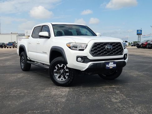 Used 2020 Toyota Tacoma TRD Off-Road image 10