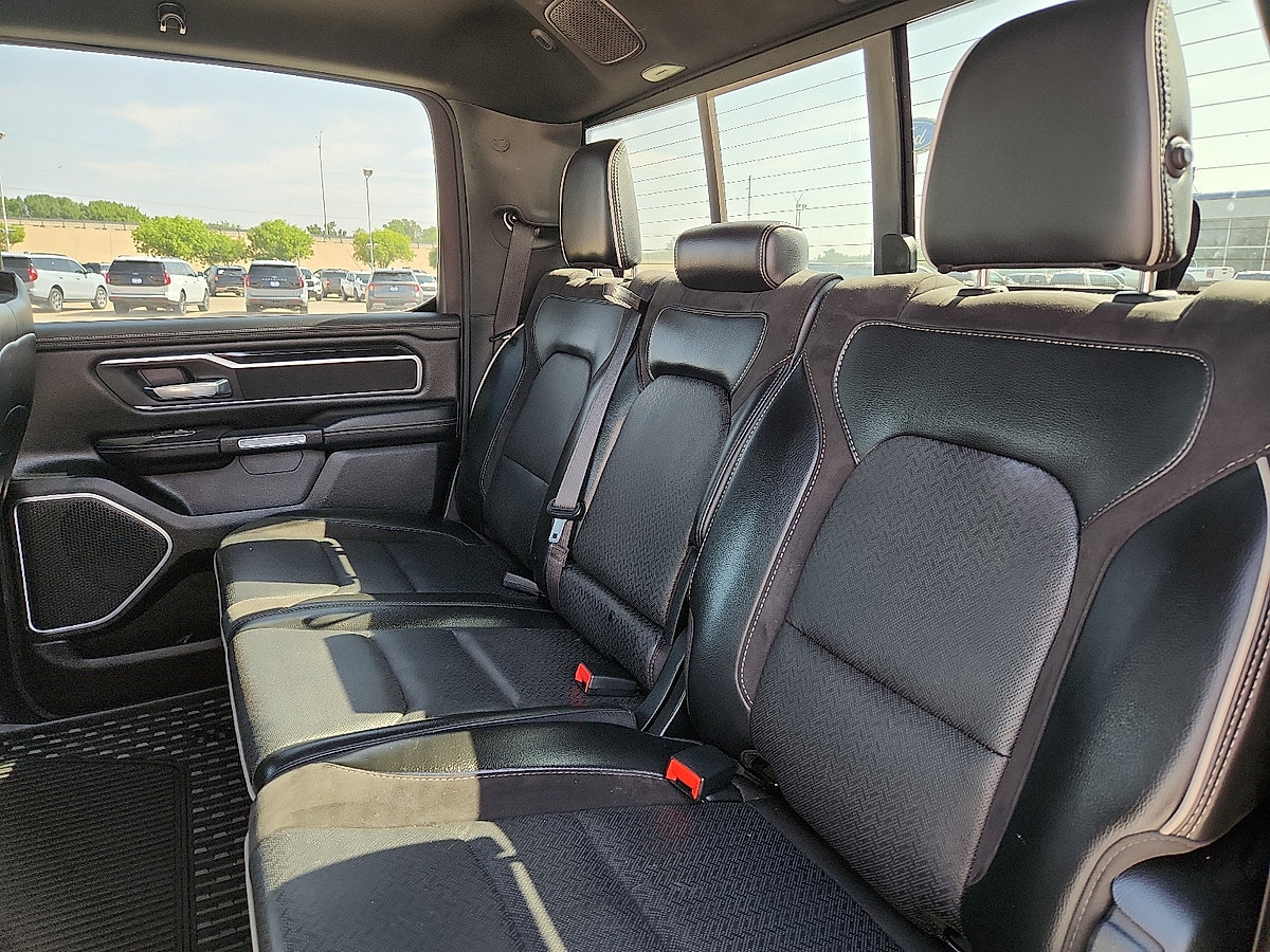 Used 2020 RAM 1500 Laramie w/ Sport Appearance Package AWD/4WD image 5