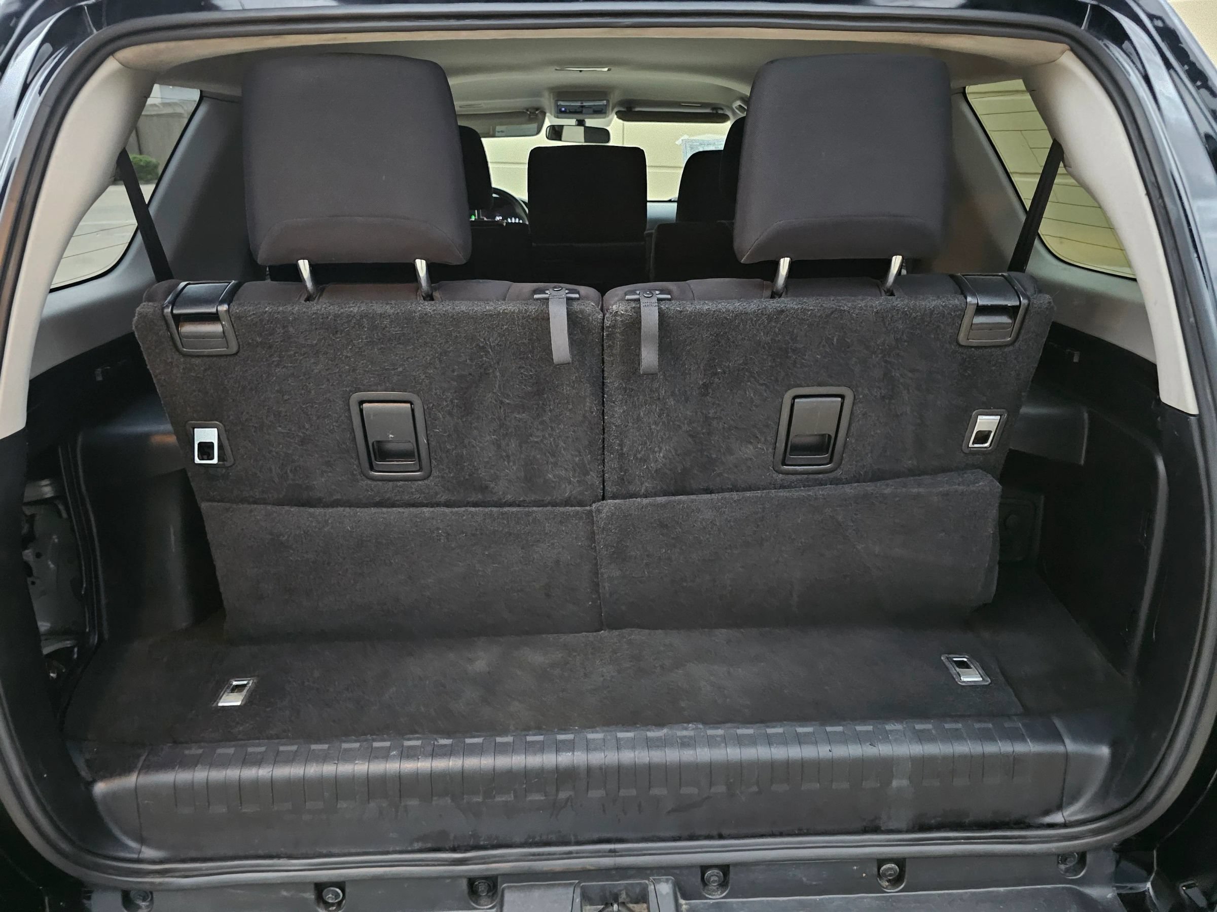 Used 2017 Toyota 4Runner SR5 RWD image 29