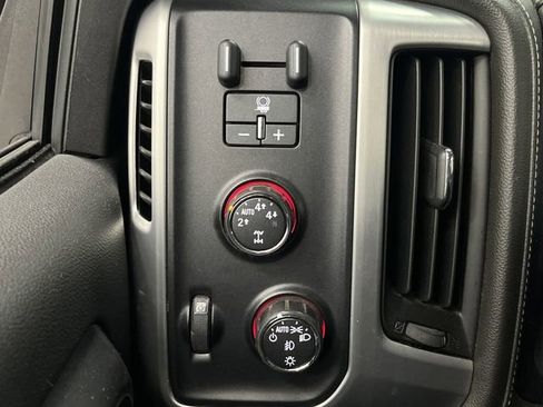 Used 2016 GMC Sierra 1500 SLE w/ SLE Value Package image 23