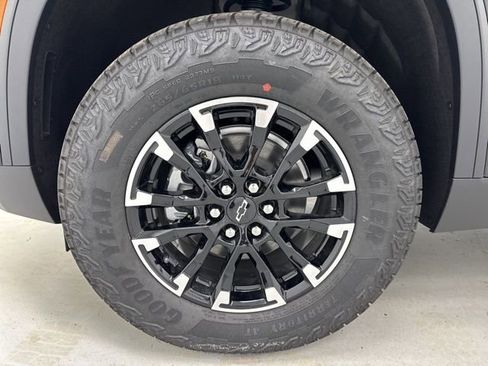 New 2026 Chevrolet Traverse Z71 w/ Enhanced Driving Package image 38