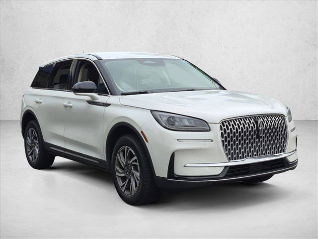 Used 2025 Lincoln Corsair FWD image 3