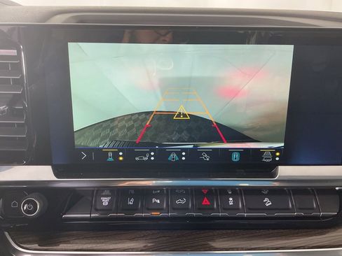 New 2026 Chevrolet Silverado 2500 LT image 21