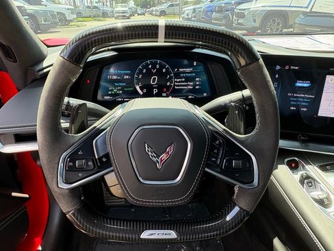 Used 2025 Chevrolet Corvette Z06 RWD image 18