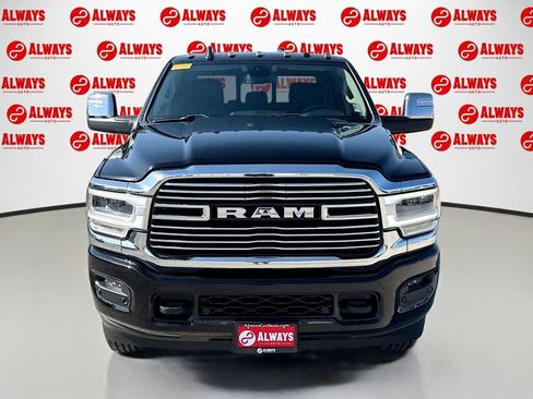 Used 2024 RAM 3500 Laramie AWD/4WD image 2