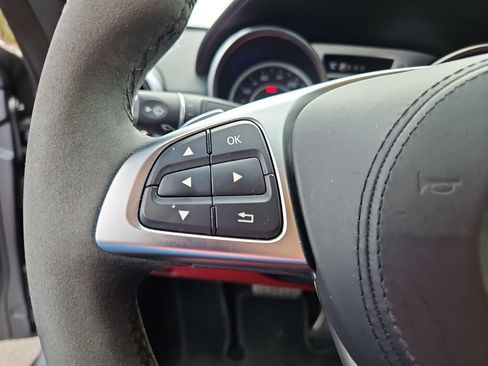 Used 2018 Mercedes-Benz SL 550 image 15