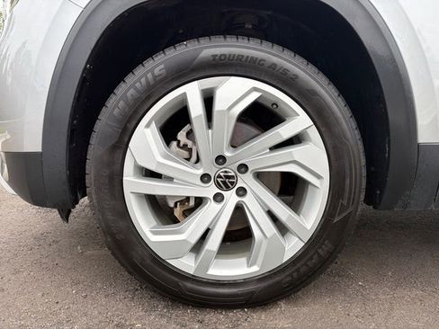 Used 2022 Volkswagen Atlas SE FWD image 16