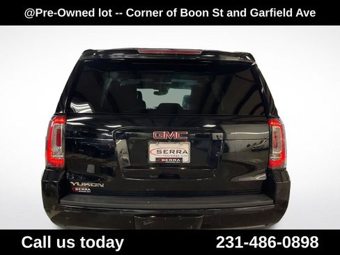 Used 2016 GMC Yukon SLT w/ Open Road Package AWD/4WD image 4
