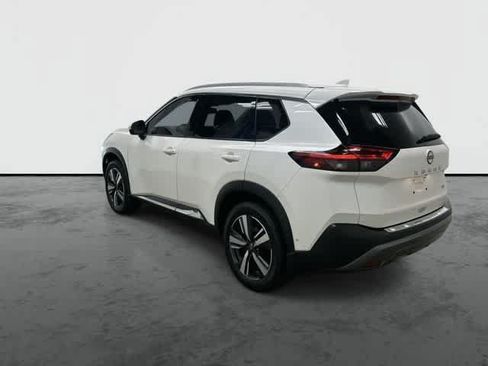 Used 2023 Nissan Rogue SL w/ SL Premium Package FWD image 9