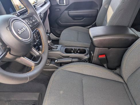 Used 2024 Jeep Wrangler Sport S image 27